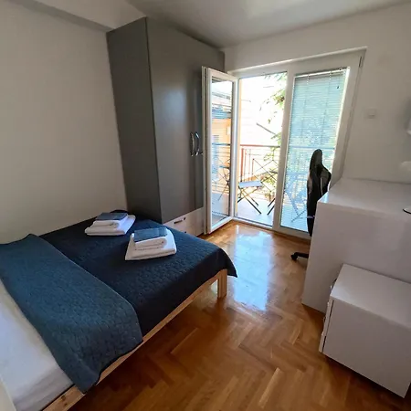 Apartment Snd Aparts *